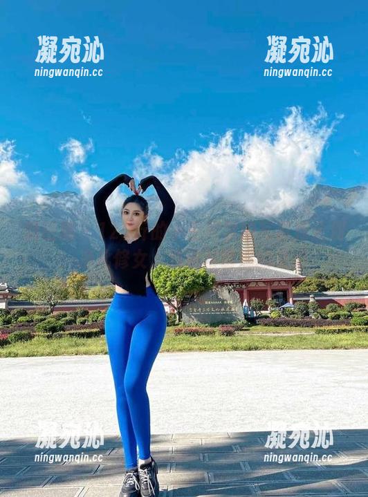 120斤的小王同学 微密圈 - 120斤的小王同学的写真新企划:净化修女,纯洁与诱惑的交织