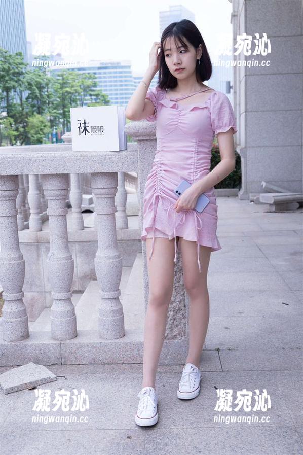 BoBoSocks袜啵啵-菠萝 BoBoSocks袜啵啵 - 来看看菠萝的JK制服高清写真,果然服饰也是一种艺术!