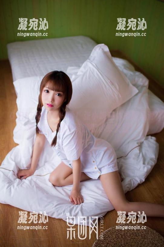 GIRLT果团网-张小喵 GIRLT果团网 - 看!张小喵在体操服里滑稽可爱,图片资源等你来发掘!