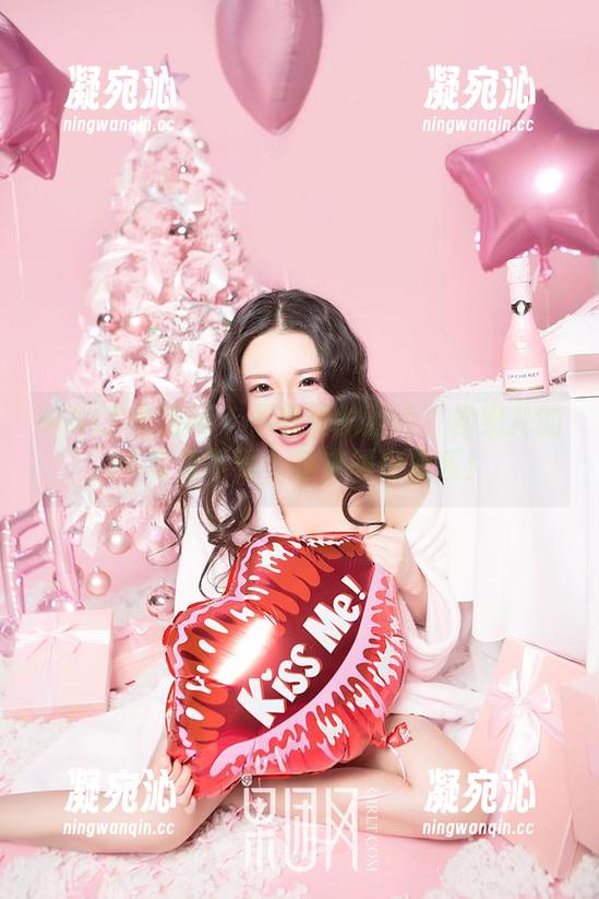 GIRLT果团网-松果儿 GIRLT果团网 - 不收费的童话!松果儿的JK写真下载,速来领取快乐!
