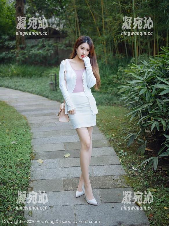 HuaYang花漾-心妍小公主 HuaYang花漾 - 心妍小公主的连体衣在无圣光中发光,作品竟然让人有点脸红!