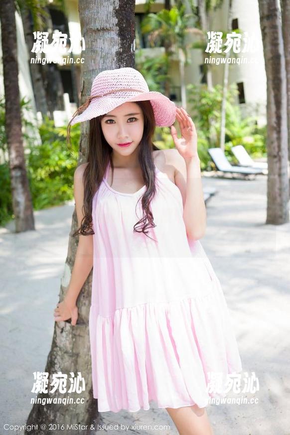 MiStar魅妍社-糯美子Mini MiStar魅妍社 - 白裙如云,糯美子Mini全套写真,仿佛瞬间就被带到了一个温柔的幻境!