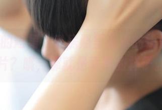 ROSI的短裙，私房照里藏着的快乐，图片？哦，那就是幸福的样子。