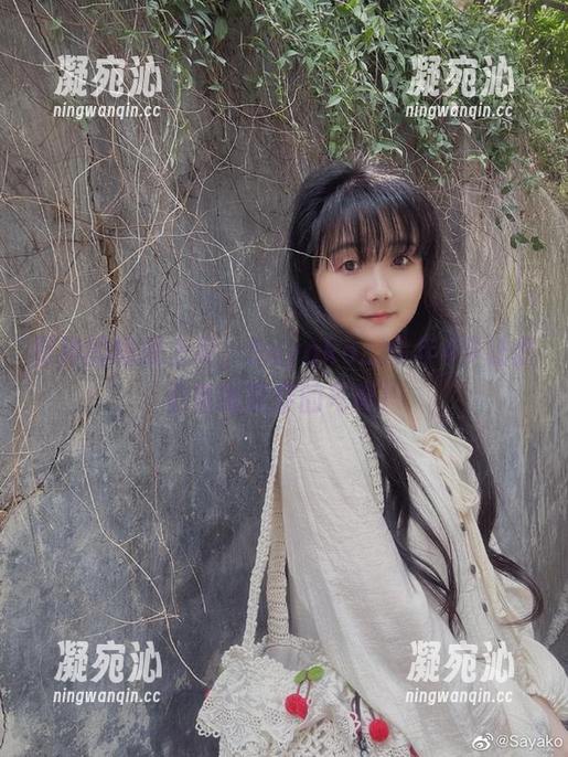 原神的胡桃上身，Sayako＿今年4岁让我们望眼欲穿的写真！