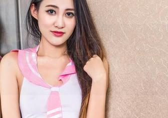 TouTiao头条女神 – 樊安妮带你领略白色的魅力，虽然我还是在想她的衣橱里藏了多少件？