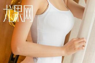 UGirls尤果网 – 看完夏倪可ella的清纯私拍，心中暗自希望她永远别变，真是美图杀手。