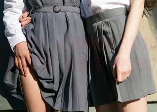 UGirls尤果网 – 孟思雨的夏日高清图包，究竟是阳光，还是另一种温暖？