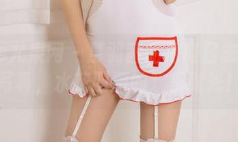 UGirls尤果网 – 慕羽茜的浴缸日志：高清写真，水花四溅的欢乐时光！