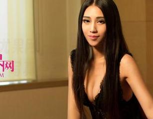 UGirls尤果网 – 走进黛蓓琪的少女世界，写真合集里的奇幻旅程