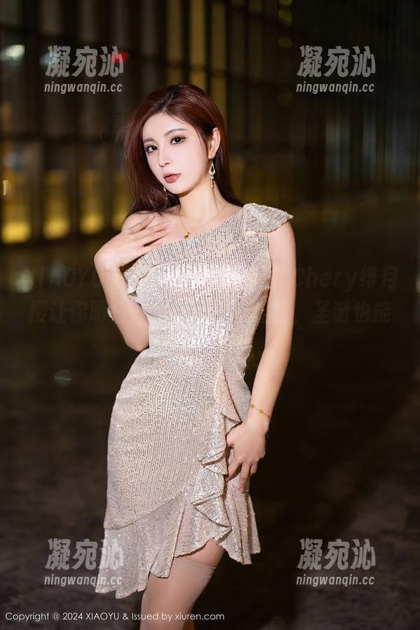 XIAOYU语画界-Chery绯月樱 XIAOYU语画界 - 免费图集!Chery绯月樱让你明白,浓妆淡抹总相宜,圣诞也能美丽不止!