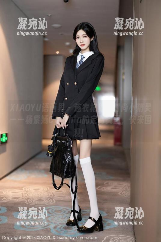 XIAOYU语画界-杨紫嫣Cynthia XIAOYU语画界 - 连衣裙界的时尚小精灵——杨紫嫣Cynthia的定制美图,快来围观!