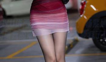 XIAOYU语画界 – 短裤合集：杨紫嫣再次刷新我的审美标准，真是要疯了！