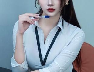 Xiuren秀人网 – 在Elise谭晓彤镂空的世界里，图片的每一寸都透着故事，分享那些无法言喻的瞬间。