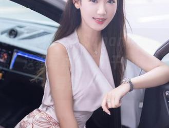 Xiuren秀人网 – “Sugar糖酒酒”与她的白裙：这组写真是不是干脆该叫“裙子舞会”？！