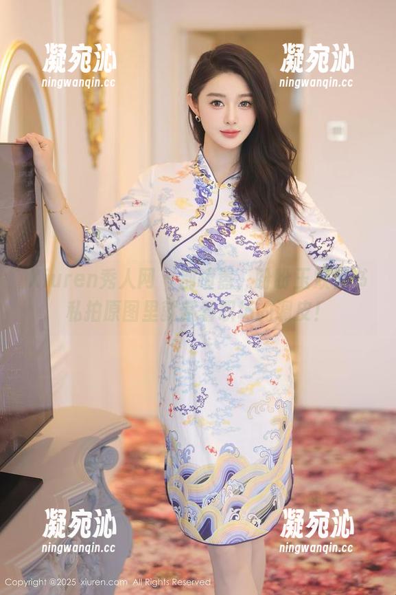 Xiuren秀人网-盼盼玉奴 Xiuren秀人网 - 别喧嚣,盼盼玉奴秘书私拍原图里就藏着职场的调皮!