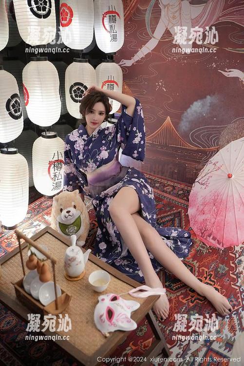 Xiuren秀人网 - 最新套图出炉：蕾丝造梦，陈小花的魅力又来了！