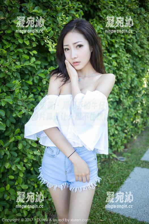 YouMi尤蜜荟-周思乔 YouMi尤蜜荟 - 周思乔的牛仔裤定制:这些图片真是让人忍不住想试穿!