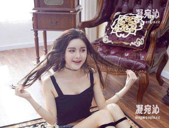 YouWu尤物馆 - 赵思儿的作品集：在原图中找到职场灵感，职业装就是要这么穿！