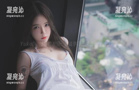 Yuka(유카)穿梭校园：谁说学习不能是cos的乐趣？