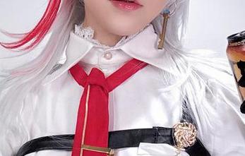 aqua水淼的Cos图集：Fantia和卡芙卡，这神秘组合到底有什么魔力？