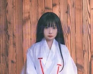 一北亦北，穿上易九世礼服，美图直击你的审美神经！