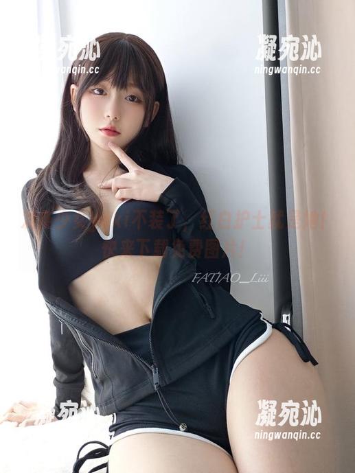 发条少女yoki 发条少女yoki不装了,红白护士就是她!快来下载免费图片!