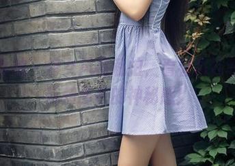头条女神 – 修女风格私拍，看看高韩菲如何玩转图包的神秘感！