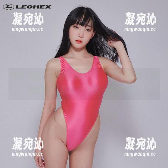 精选原图：当姜仁卿(강인경)穿上旗袍，连我的咖啡都配不上这一身优雅！