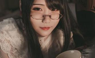 图包揭晓！嫣嫣子的全套比基尼，让你心动不已