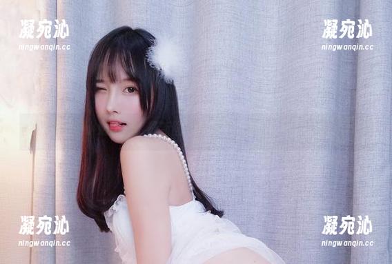 小小奶瓶儿 奶牛和小小奶瓶儿:最新图库里的奇葩组合,你不想错过!