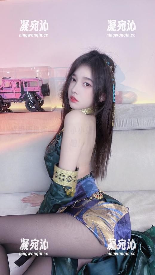 小小奶瓶儿 水手服也敢调皮,小小奶瓶儿高清图册来啦!