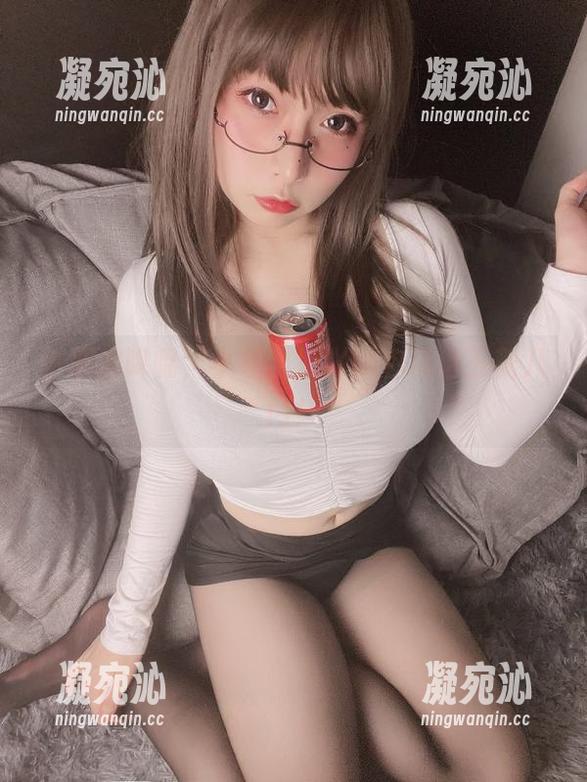 小泉学姐吖 小恶魔降临,小泉学姐吖图包精选五花八门!