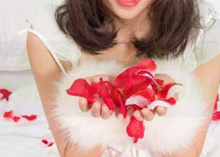 尤果网 – 夏乔短裙合集：有人说短裙显腿长，但她的魅力才是真正的加分项！