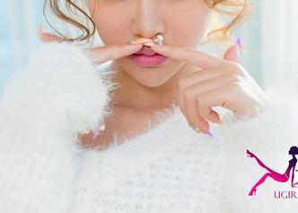 尤果网 – 泳池里的那点事儿：陈雅漫最新原图带你领略滑水女神风采！