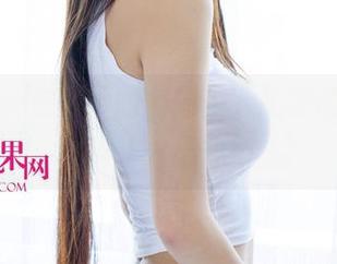 尤果网 – 在奇妙的空间里，雯雯的内衣合集让人遐想…