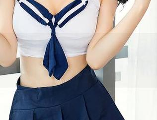 尤蜜荟 – 一张图能杀一片？绯月樱Cherry的美足作品，让我心里砰砰直跳