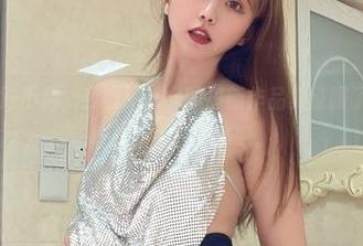 微密圈 – 对不起，我被张思允的最新作品集征服了，油亮黑丝制服太加分了吧。