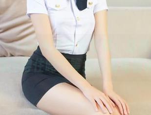推女神 – Lee小棠丝袜写真：这种风格你能抵挡得住吗？等我先看看再说。