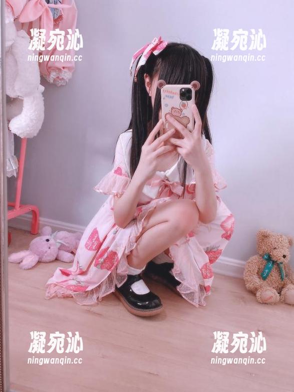 摇摇乐yoyo 想看看摇摇乐yoyo的奶牛作品?好吧,快来扫描图库吧!