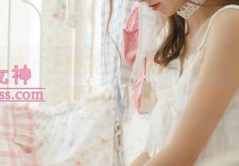 梦丝女神 – 王娇娇穿礼服的瞬间，简直是图库中的一颗会发光的星！精选瞩目