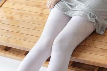 森萝财团 – 小满自带气场的御姐写真，图片里的她，真让人想知道她的真实生活。