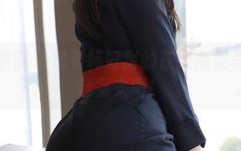模范学院 – 想看韩好甜的在线裸足写真？赶紧来吧！