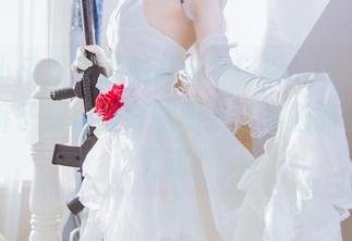 樱井小莜霸气发布最新牛仔裤cos，真心觉得裤子是她最好的朋友，难道裤子也有灵魂？