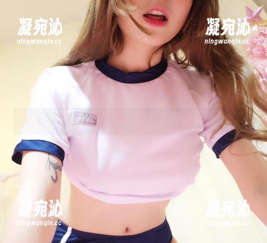 洛丽塔大哥 私房作品:看洛丽塔大哥怎么穿吊带睡衣!