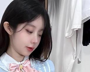 微密圈 – 火龙果羊黑连体吊带壁纸合集，不看一眼仿佛就要错过夏天里最美的一抹色彩！