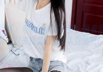 物恋传媒 – 奇妙的美脚世界：跟着案例猫耳一起来欣赏这些迷人作品吧！