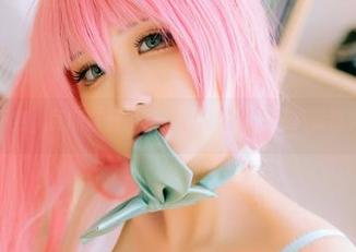 你绝对想不到，瓦斯塔亚小龙虾的高清泳衣写真竟然如此撩人！