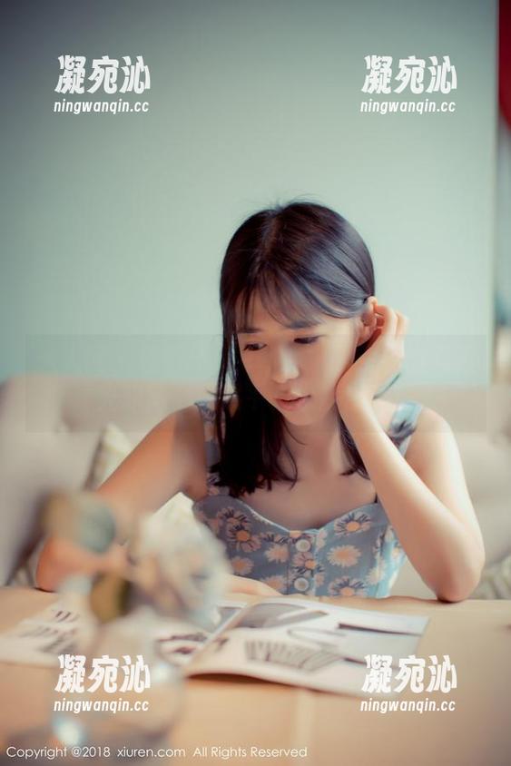秀人网-Hebe韩心雨 秀人网 - 看看Hebe韩心雨职业装的无圣光原图,果然平凡也能出彩!