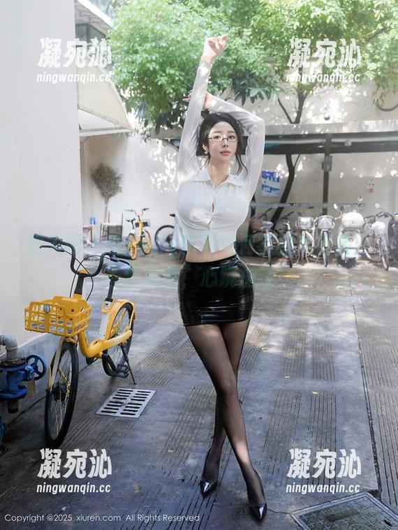 秀人网-kelly凯莉 秀人网 - 看kelly凯莉如何驾驭牛仔裤:最新美图,心跳加速!