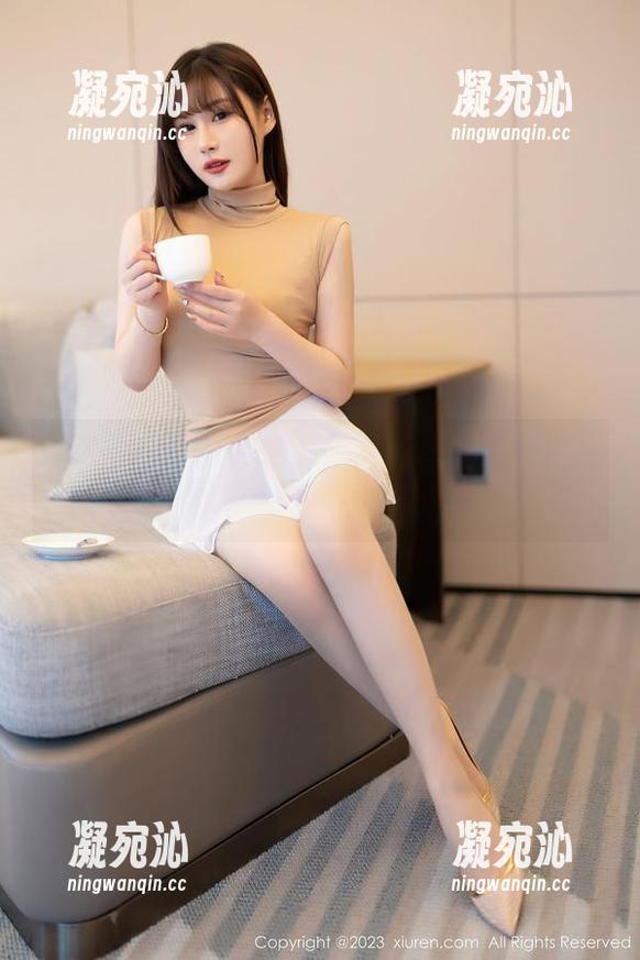 秀人网-优酱 秀人网 - 职业与诱惑:无圣光优酱护士的图集,让人目不转睛